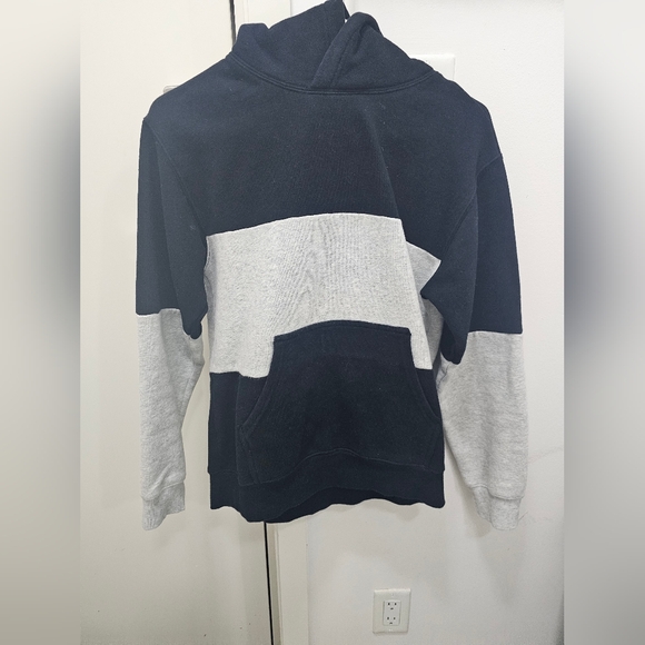 Aritzia TNA Hoodie size XS - Picture 1 of 3